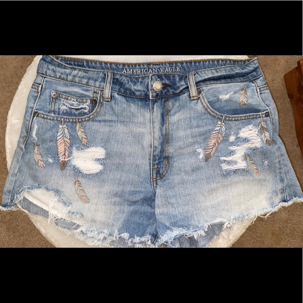 American Eagle Feather shorts Size 14
